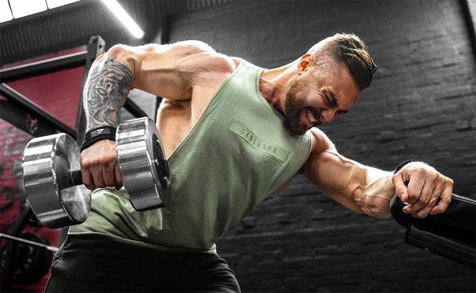Rising Trend: Britons Turn to Online Platforms for Ordering Steroids, Fueling Bodybuilding Craze in the UK